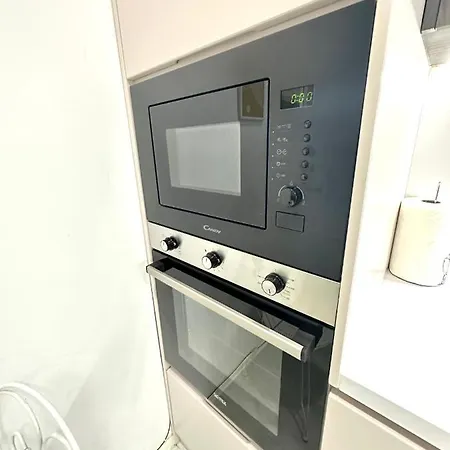 Escape - 1 * 地拉那